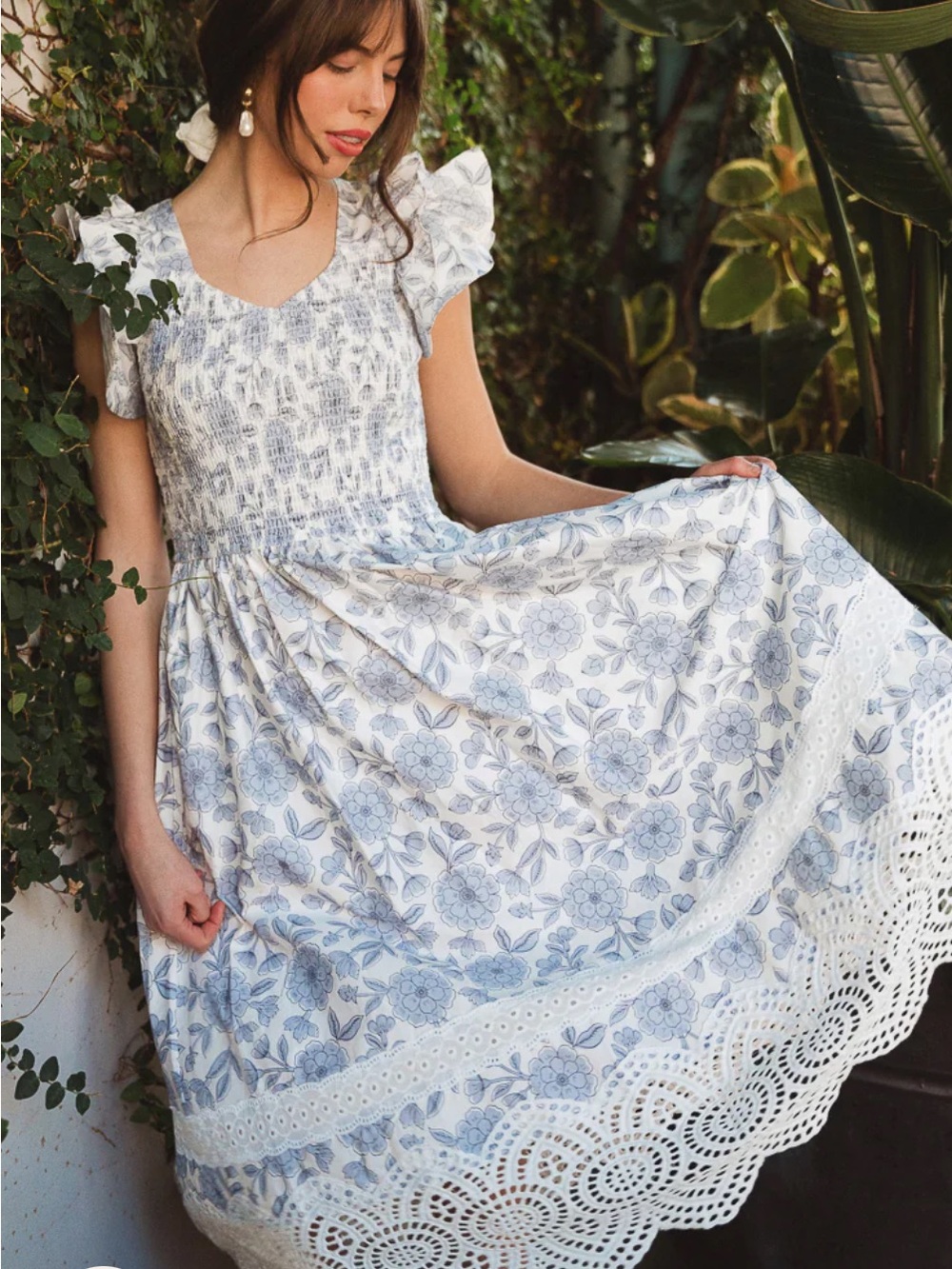 Ivy City Co Hattie Dress Blue Floral Smocked
Midi Cotton Lace Cottagecore Medium